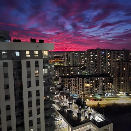 De Lux 18 Pietro Parking *