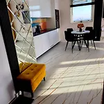 De Lux 18 Pietro Parking * 格但斯克