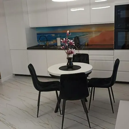 De Lux 18 Pietro Parking Гданьск