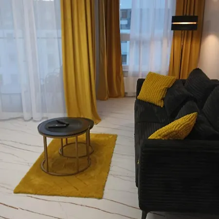 De Lux 18 Pietro Parking Гданьск