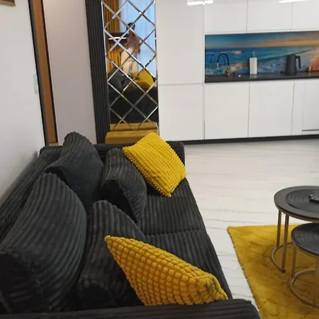 Апартаменты De Lux 18 Pietro Parking