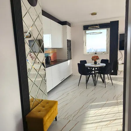 De Lux 18 Pietro Parking شقة غدانسك