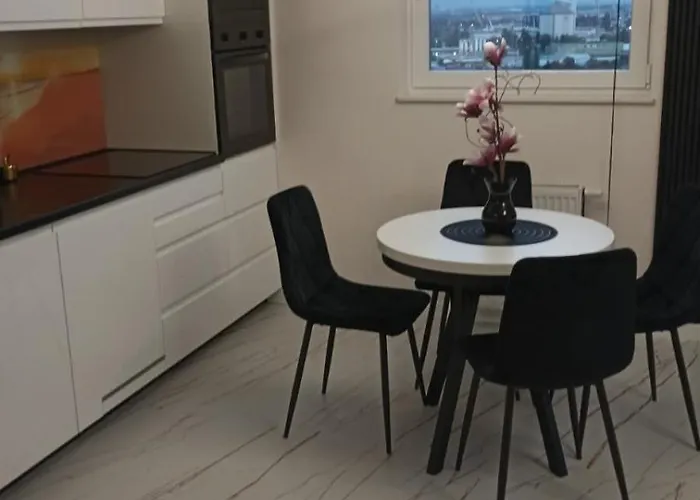 De Lux 18 Pietro Parking * Гданьск