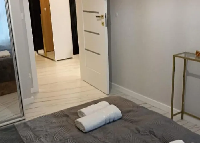 De Lux 18 Pietro Parking Gdańsk