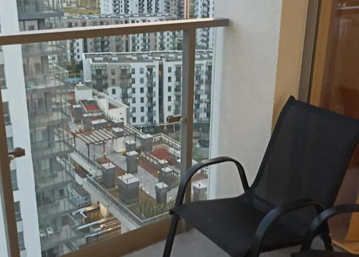 De Lux 18 Pietro Parking