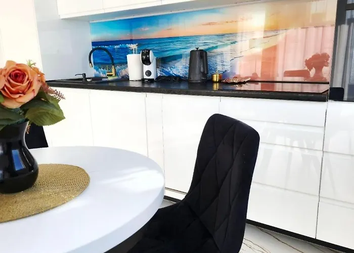 De Lux 18 Pietro Parking *