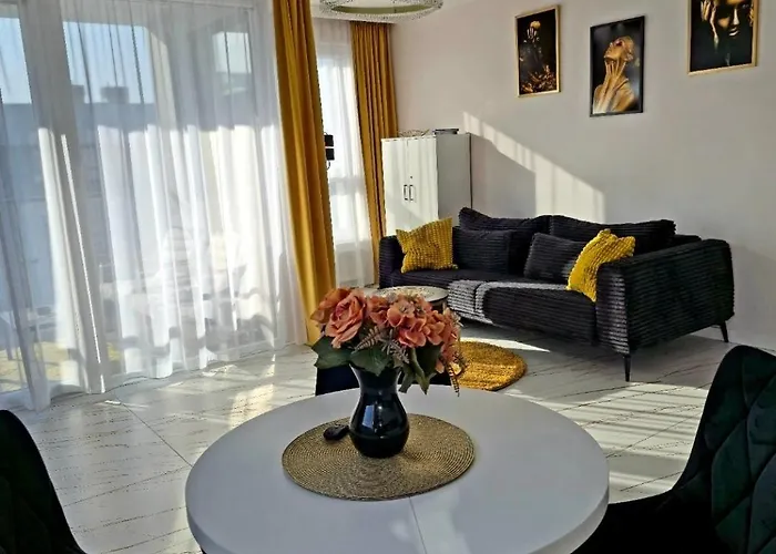 De Lux 18 Pietro Parking *