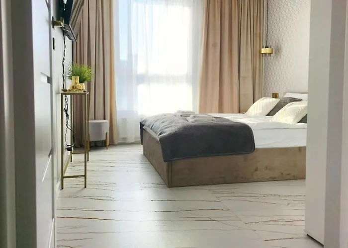 De Lux 18 Pietro Parking *