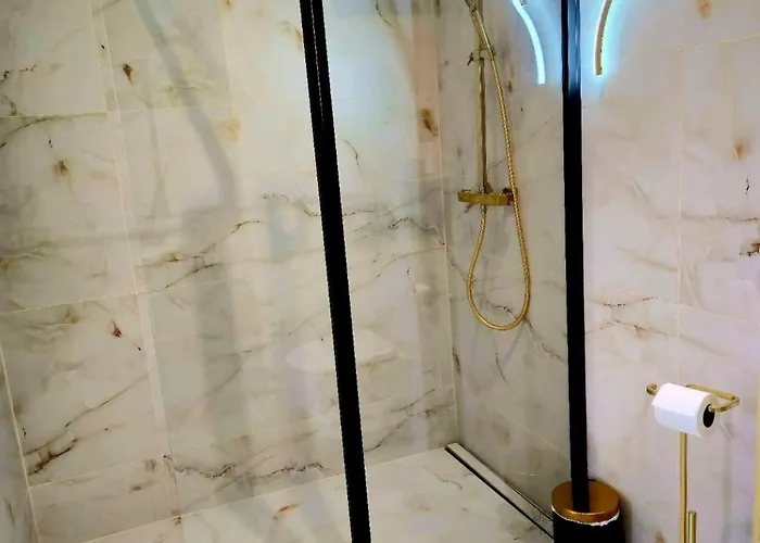 De Lux 18 Pietro Parking Appartement